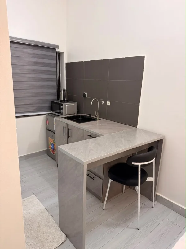 Studio King Size — Chez Géro, Fidjrossè Cotonou