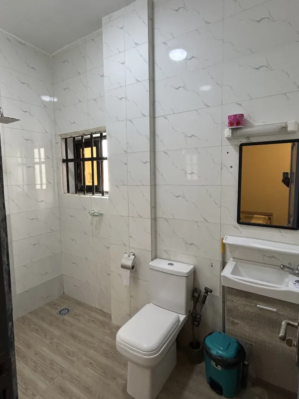 Appart 1 chambre salon vue ville — Chez Géro, Fidjrossè Cotonou