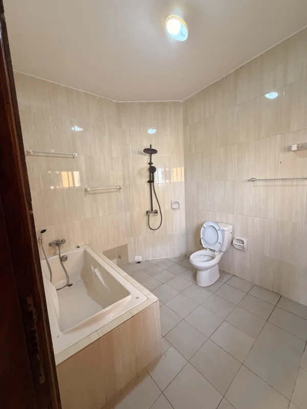 Annexe Appart 3 Chambres Salon — Chez Géro, Fidjrossè Cotonou